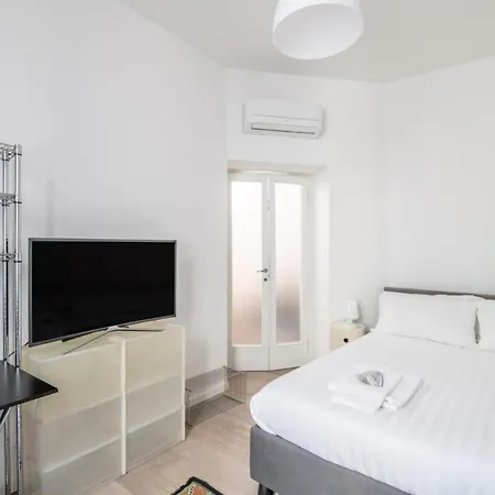 Easylife - Accogliente Bilocale Zona Porta Venezia Szálloda *