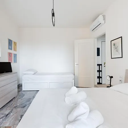 Guesthost - Dergano Comfy - 250 M Far From M3 *