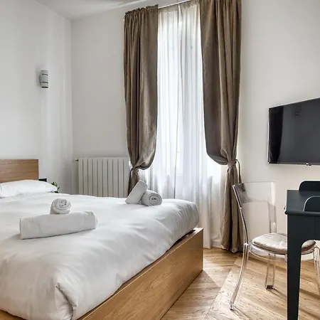 Joivy Stunning Flat With Balcony Apartman *