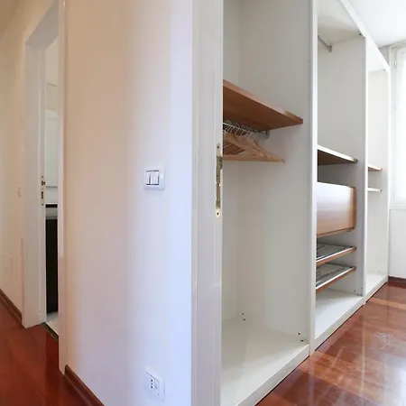 Lux Penthouse Palestro * Milan