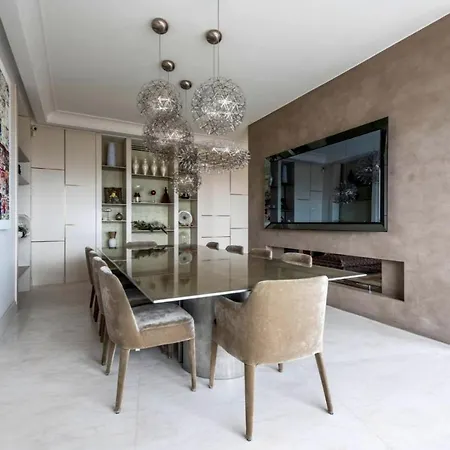 בית נופש Incomparable Penthouse Huge Terrace מילאנו