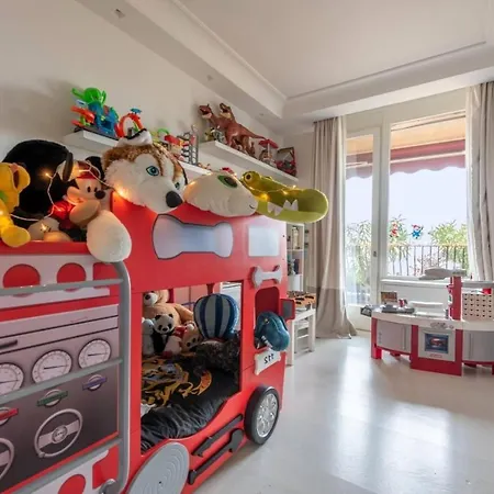 Incomparable Penthouse Huge Terrace בית נופש מילאנו