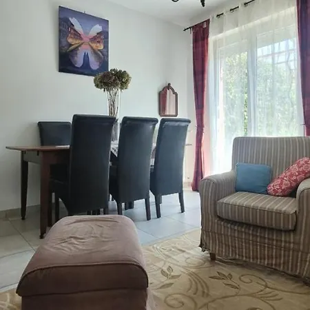 Проживание в семье Stanza In Con Giardino