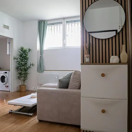 Guesthost - Fiera & Mico Comfy Milán