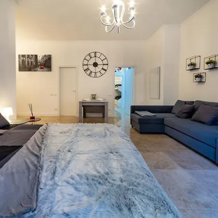 San Babila - Luxury Milanese Appartement