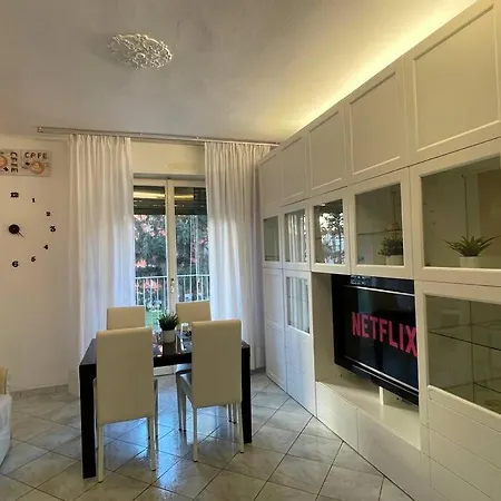 Appartement Parcheggi Gratis Collegato Al Duomo Con Tram27 Milaan