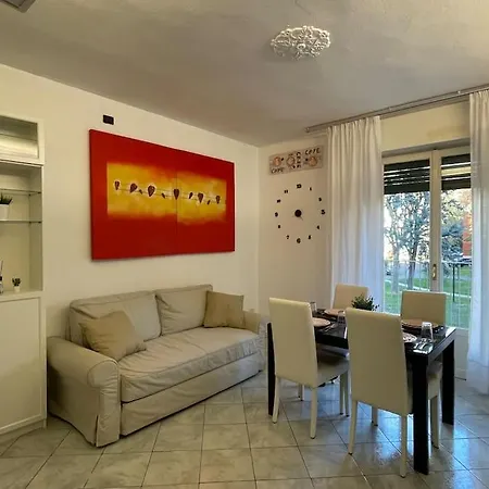 Appartement Parcheggi Gratis Collegato Al Duomo Con Tram27 Milaan