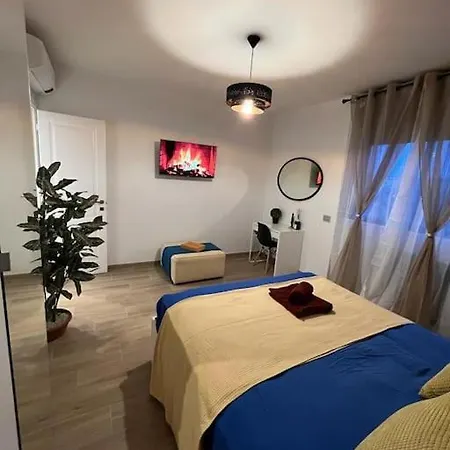 Appartement Stylish New In Navigli Milaan