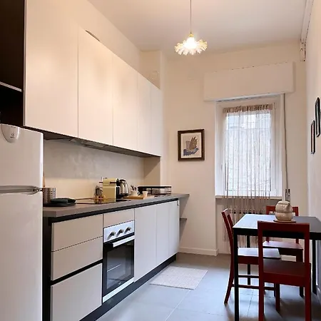 Orea Spiti - Drawings In Teodosio Апартаменты Милан