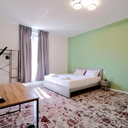 Suity I Cozy Leila * Μιλάνο