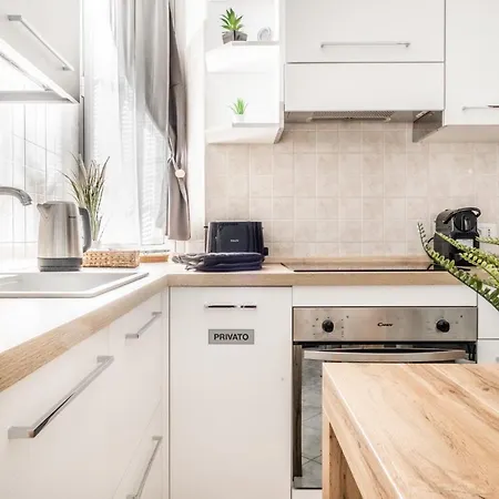 Pretty House Navigli-duomo Netflix & Design * Milan