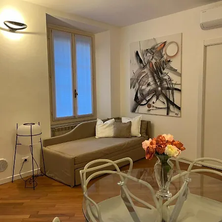 Casa Vercelli Delizioso Bilocale Moderno Nella Vecchia Milánó