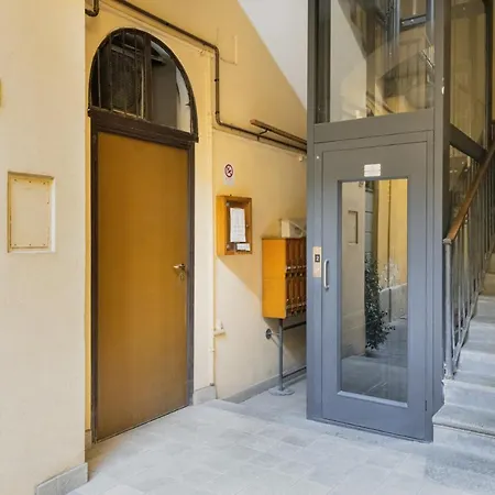 Easylife - Bellissimo Con Balconcino Panoramico Nel Vivace Quartiere Dei Navigli Apartment *