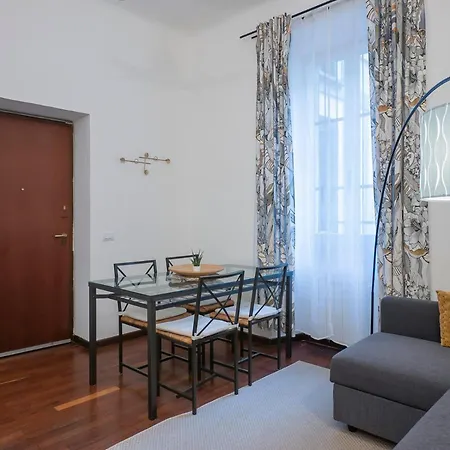 Apartment Commenda - Spazioso Vicino Crocetta *