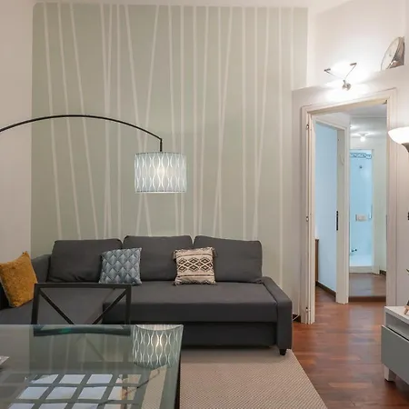 Apartment Commenda - Spazioso Vicino Crocetta Milan