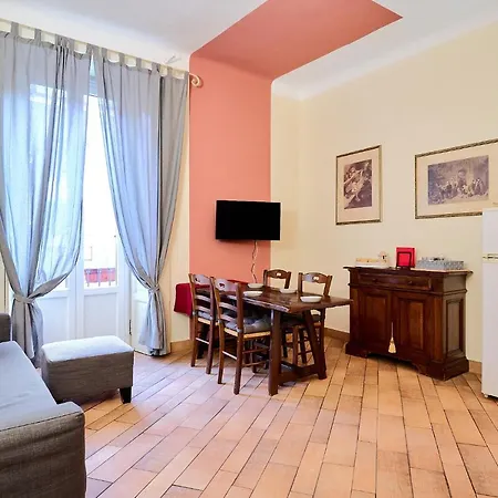 Xenia - Elegant Flat In The Center Of アパート ミラノ
