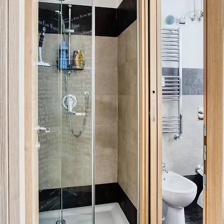 C - Design Bilo -m3- 8 Min Dal Duomo * 米兰