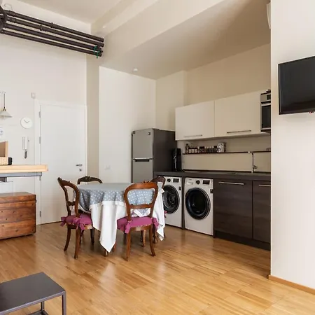 La Casa Colorata - Flats In - Bocconi