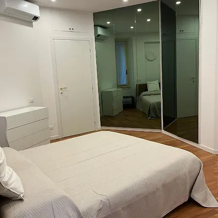 Casa Vercelli Delizioso Bilocale Moderno Nella Vecchia Milánó