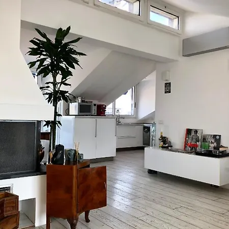 Apartament Attic 9th Floor With 2 Terrace In Center Brera With Amazing View