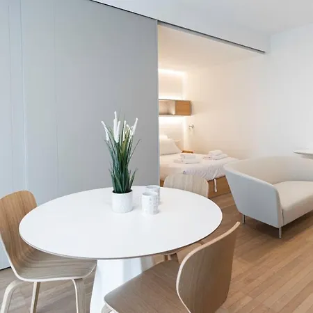 Italianway - Stresa 22 * Milano