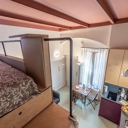 Xenia - Accogliente Pied-a-terre Sui Navigli Lägenhet *