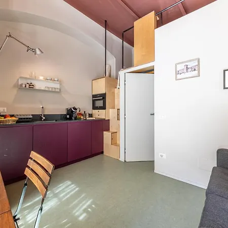 Lägenhet Xenia - Accogliente Pied-a-terre Sui Navigli *