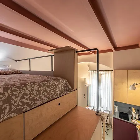 Lägenhet Xenia - Accogliente Pied-a-terre Sui Navigli Milano