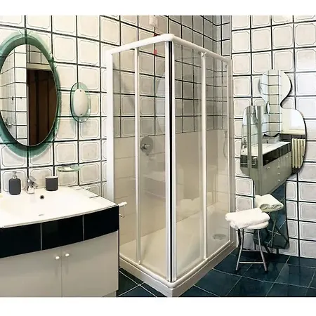 Elegant San Babila ,5 Minutes From Duomo * Milano