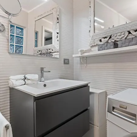 Apartment Charming Loft Heart Of Mailand