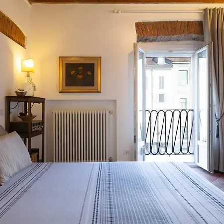 Apartament Canal View Historical