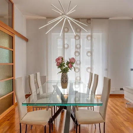 Bnbutler - Stromboli, 22 - Ampio, Luminoso Ed Elegante Milan