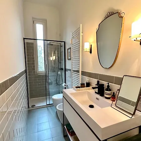 Apartment I Host - Jommelli 12