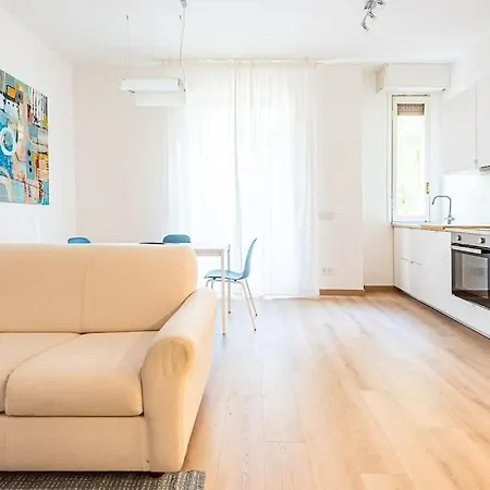 Modern New Near Corso Sempione