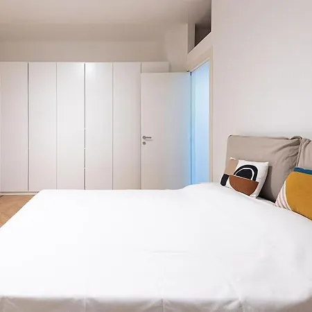 Modern New Near Corso Sempione * 밀라노