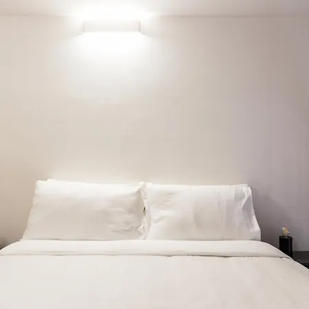 Easyhomes - Manusardi Lägenhet