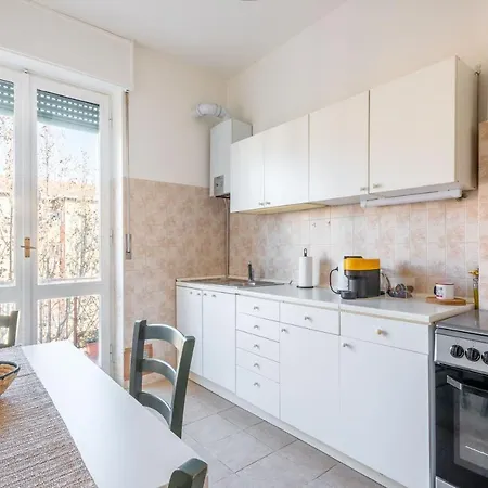 Luvi - Lorenteggio Apartament