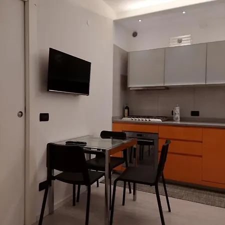 G&g House