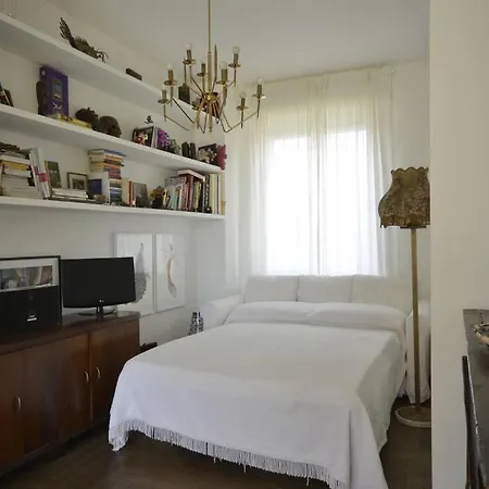 Giambellino Terrace דירה
