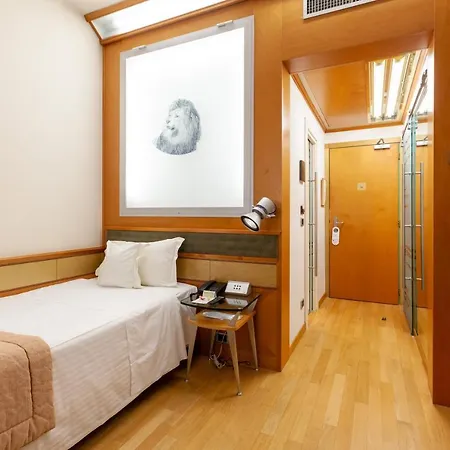 Hotel Hotiday Turro Milán