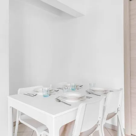 Sc4 -affori - Niguarda- Garden- Spacious- Apartament *