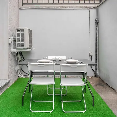 Apartament Sc4 -affori - Niguarda- Garden- Spacious- *