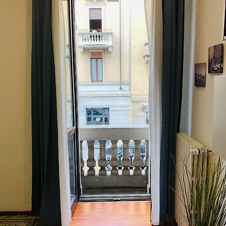 Cosy New In Portello Certosa شقة *