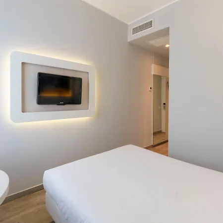 Hotell Kleos Citta Studi By Kleos Group Collection 3*