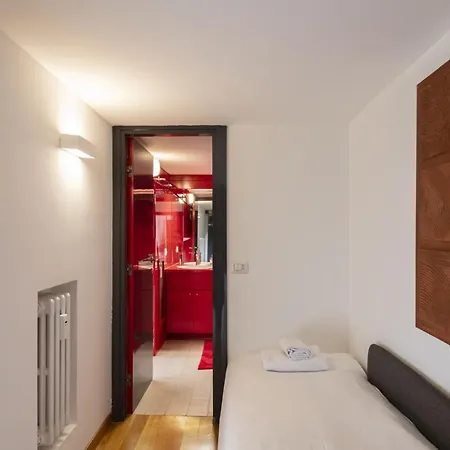 Easylife - Elegante Dimora A Due Passi Dal Duomo * Milano