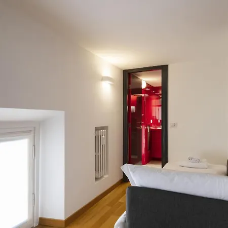 Easylife - Elegante Dimora A Due Passi Dal Duomo * Milano