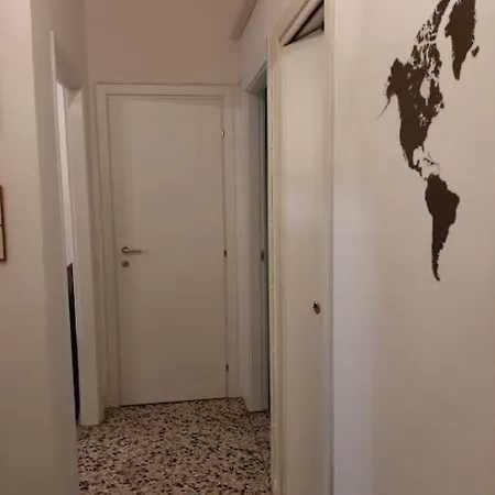 Nolo Black White & Coral Μιλάνο