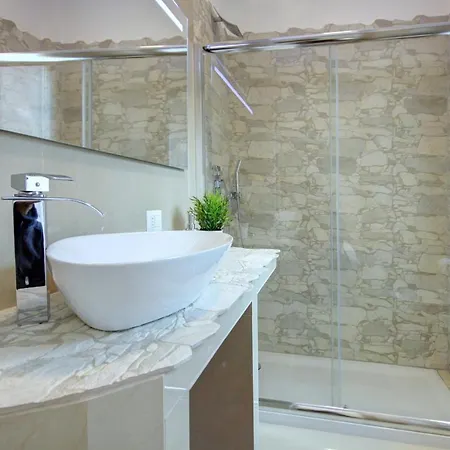 Milanrentals - Tiffany * Milano