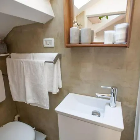 Guesthost - Cosy Milano- Corso