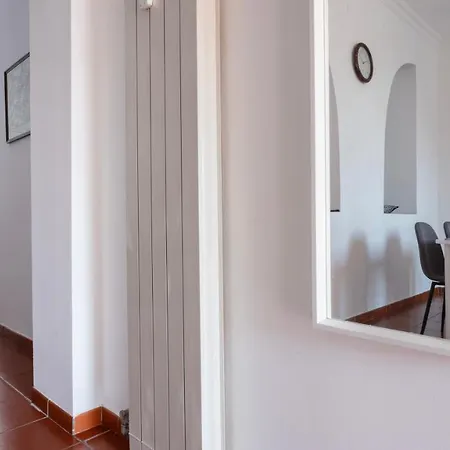 Italianway - Cristoforo Colombo 5b * Milan